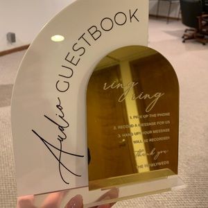 Audio guestbook sign